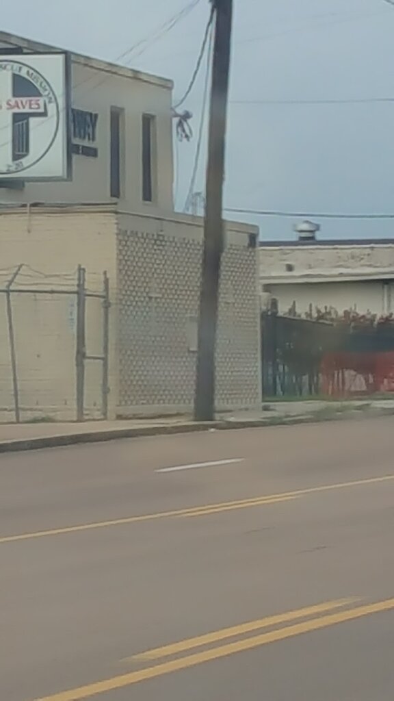 Gateway Rescue Mission animal shelter in Jackson, MS