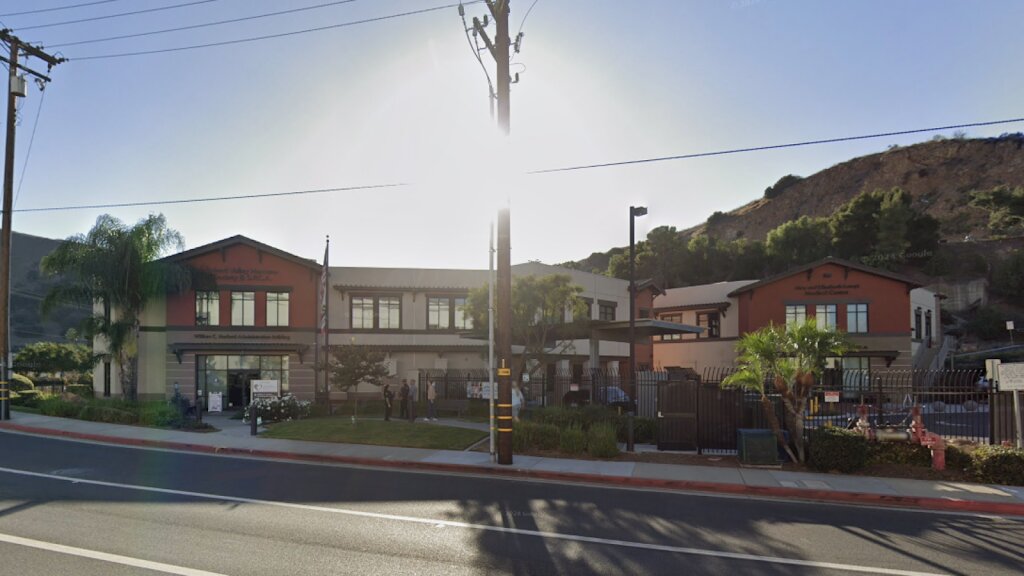 Inland Valley Humane Society and S.P.C.A. in Los Angeles, CA