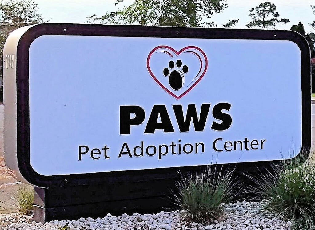 Paws Pet Adoption Center animal shelter in Morehead City, NC
