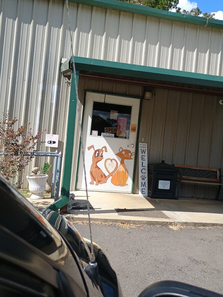Sabine Parish Animal Shelter in Many, LA